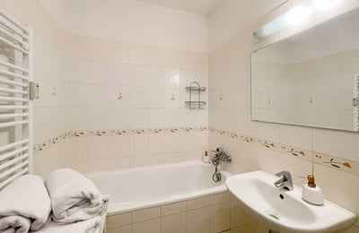 Rent of a furnished 1-room apartment, 36 m², Vajnory district, Bratislava, Slovakia